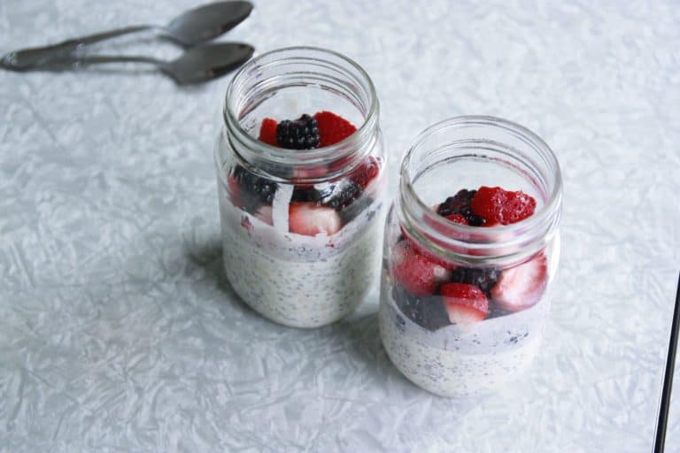 CARE Recipe: No-Cook Overnight Oatmeal Cups with Berries