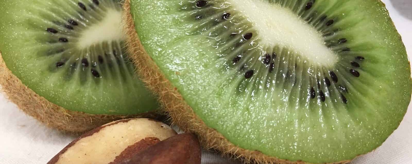 CARE Snack: Immune & Thyroid Booster – Kiwi Fruit with Brazil Nuts